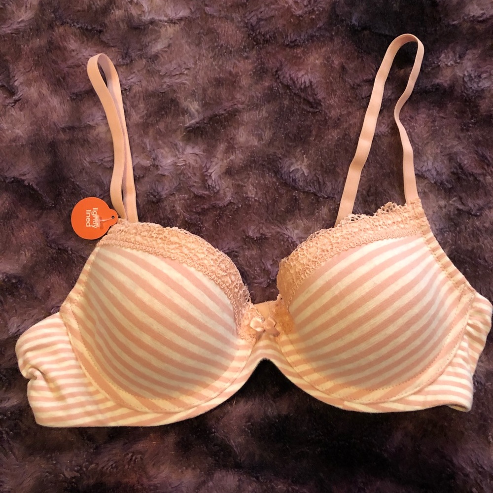 NWT!! Lightly Lined Coral Striped Bra 34B